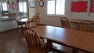 Beautifully furnished family style dining room