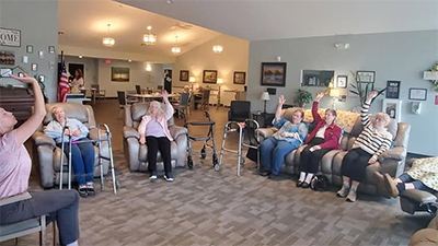 Group exercises to stay strong and healthy
