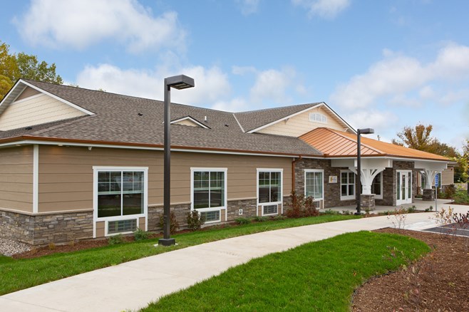 Assisted Living in Lakeville, MN | BeeHive Homes Assisted Living